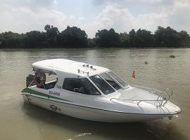 Speedboat to Cu Chi Tunnels